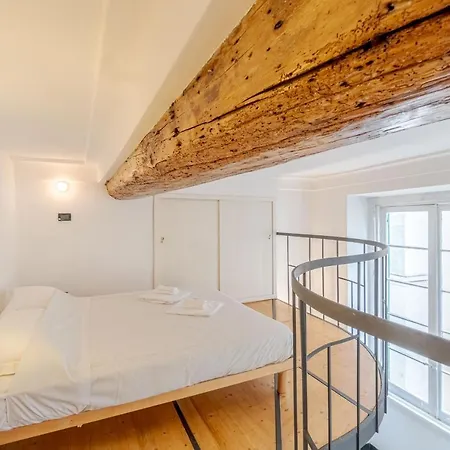 Mm De Ferrari Loft Apartment Genua