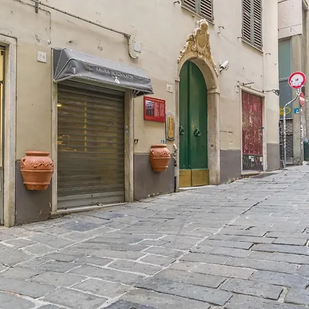 Mm De Ferrari Loft Genua